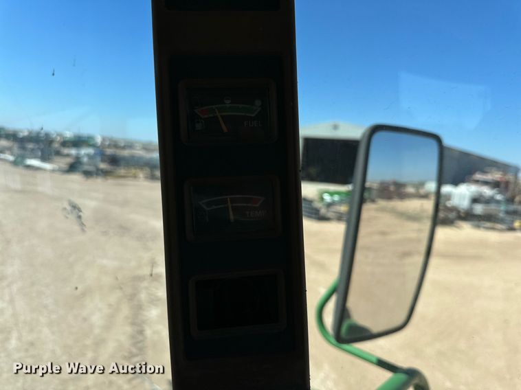 image for item DD3269 1997 John Deere 4890 swather / windrower