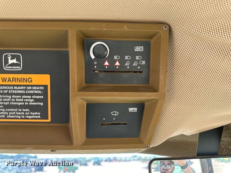 image for item DD3269 1997 John Deere 4890 swather / windrower