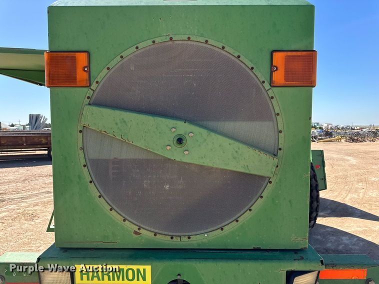 image for item DD3269 1997 John Deere 4890 swather / windrower