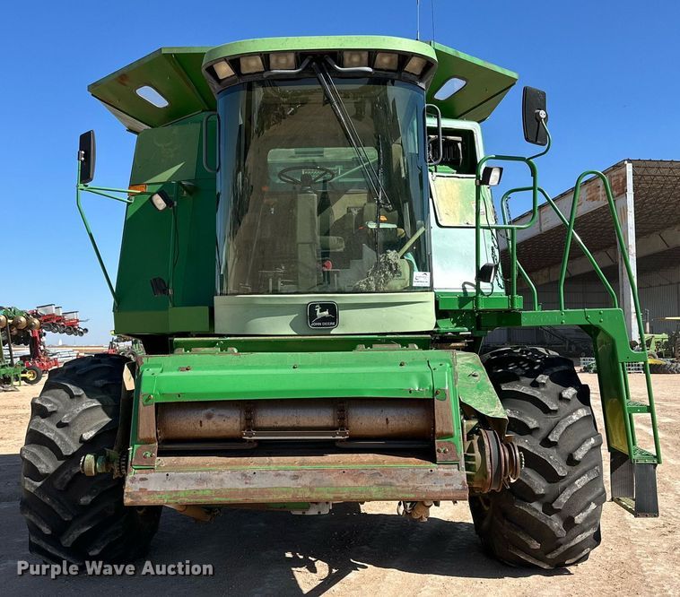 image for item DD3270 1998 John Deere 9610 combine