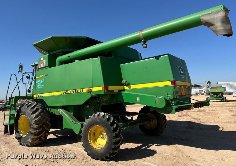image for item DD3270 1998 John Deere 9610 combine