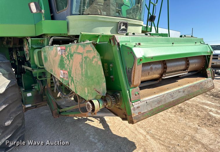 image for item DD3270 1998 John Deere 9610 combine