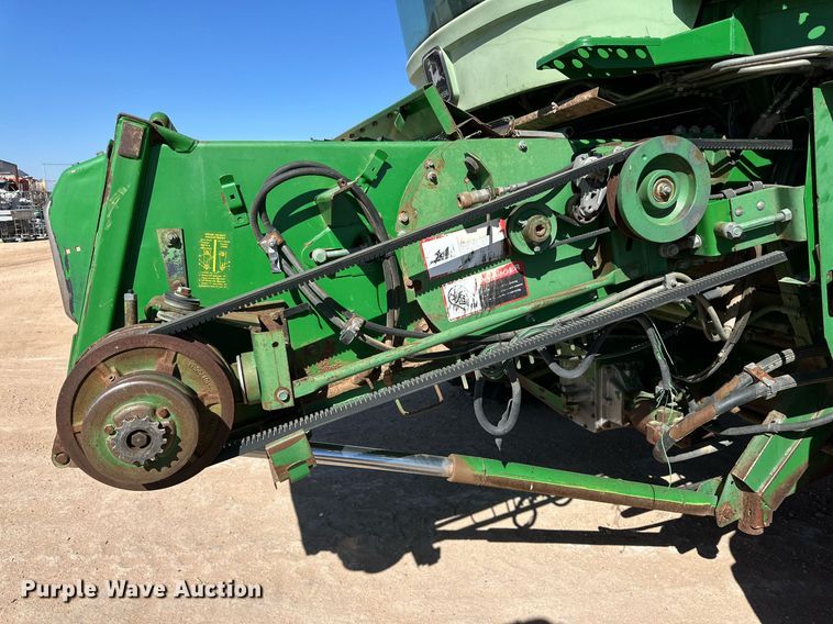 image for item DD3270 1998 John Deere 9610 combine