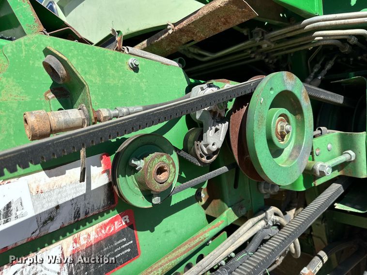 image for item DD3270 1998 John Deere 9610 combine