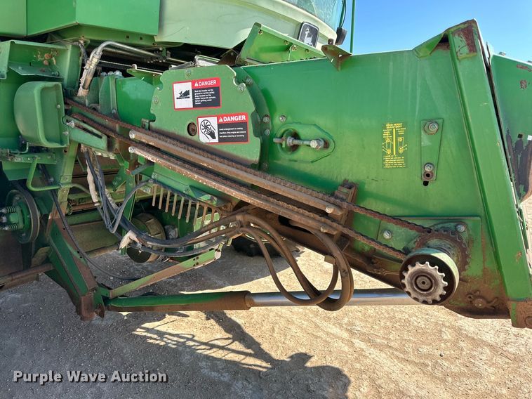 image for item DD3270 1998 John Deere 9610 combine