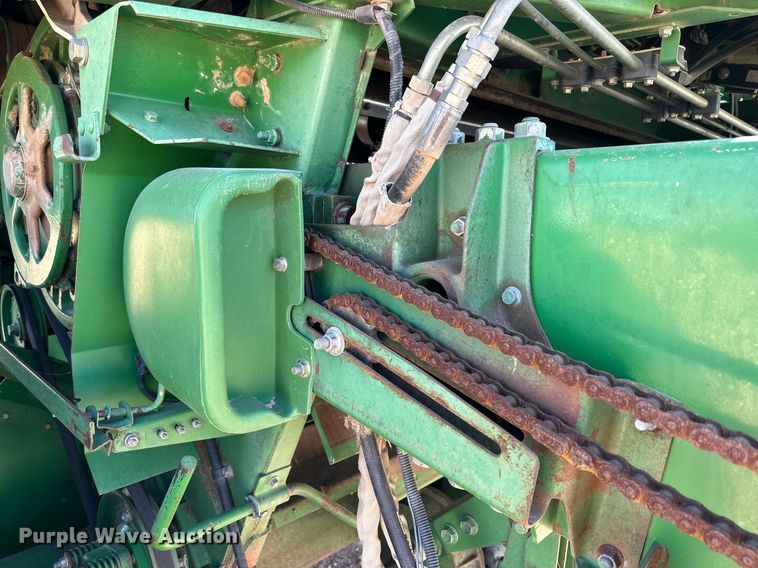 image for item DD3270 1998 John Deere 9610 combine