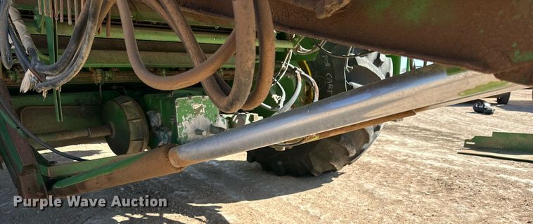 image for item DD3270 1998 John Deere 9610 combine