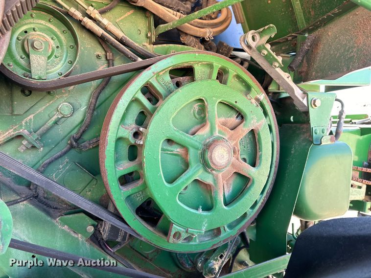 image for item DD3270 1998 John Deere 9610 combine