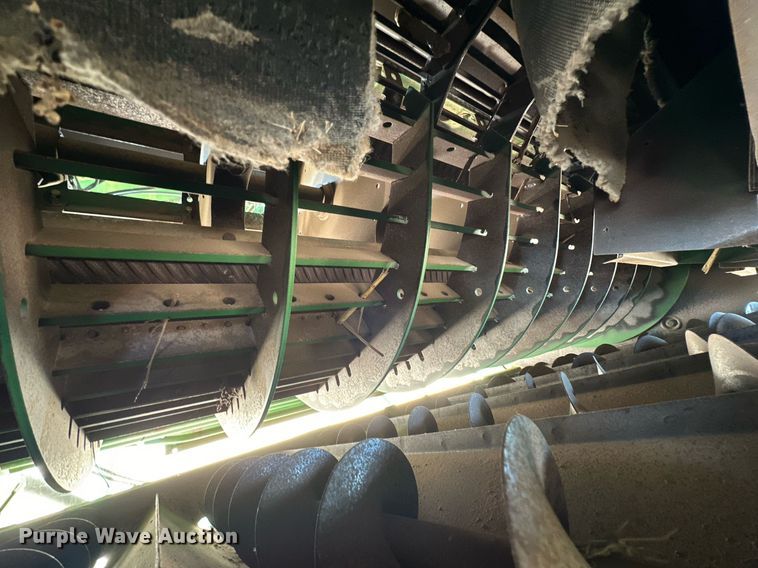 image for item DD3270 1998 John Deere 9610 combine