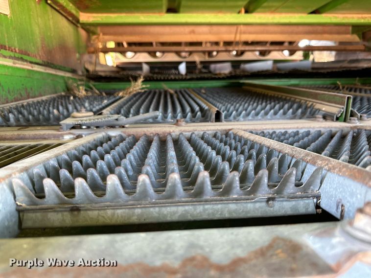 image for item DD3270 1998 John Deere 9610 combine