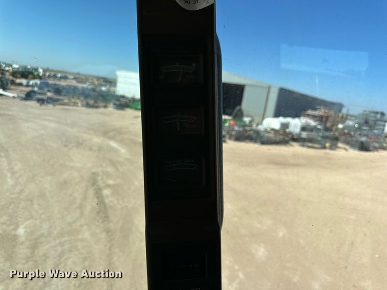 image for item DD3270 1998 John Deere 9610 combine