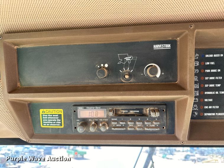 image for item DD3270 1998 John Deere 9610 combine