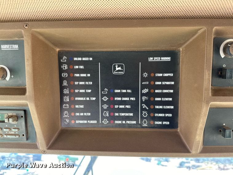 image for item DD3270 1998 John Deere 9610 combine