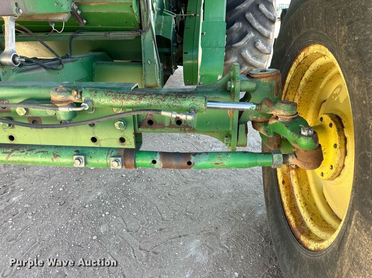 image for item DD3270 1998 John Deere 9610 combine