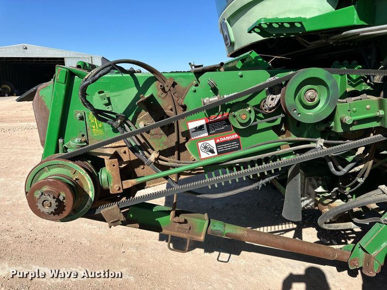 image for item DD3271 1998 John Deere 9610 combine