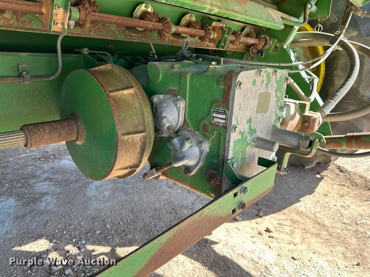 image for item DD3271 1998 John Deere 9610 combine