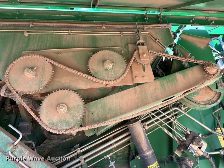 image for item DD3271 1998 John Deere 9610 combine