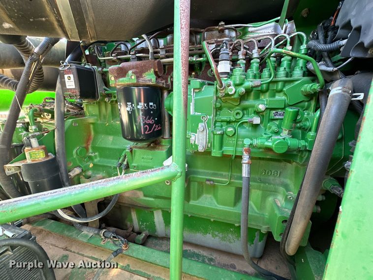 image for item DD3271 1998 John Deere 9610 combine