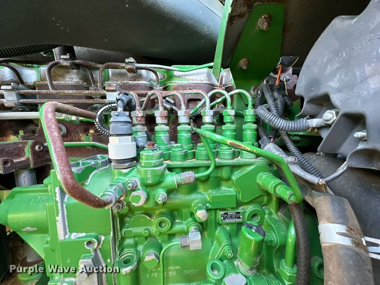 image for item DD3271 1998 John Deere 9610 combine