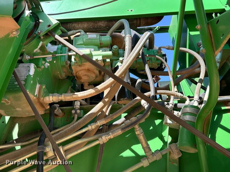 image for item DD3271 1998 John Deere 9610 combine