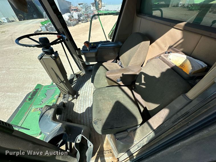 image for item DD3271 1998 John Deere 9610 combine