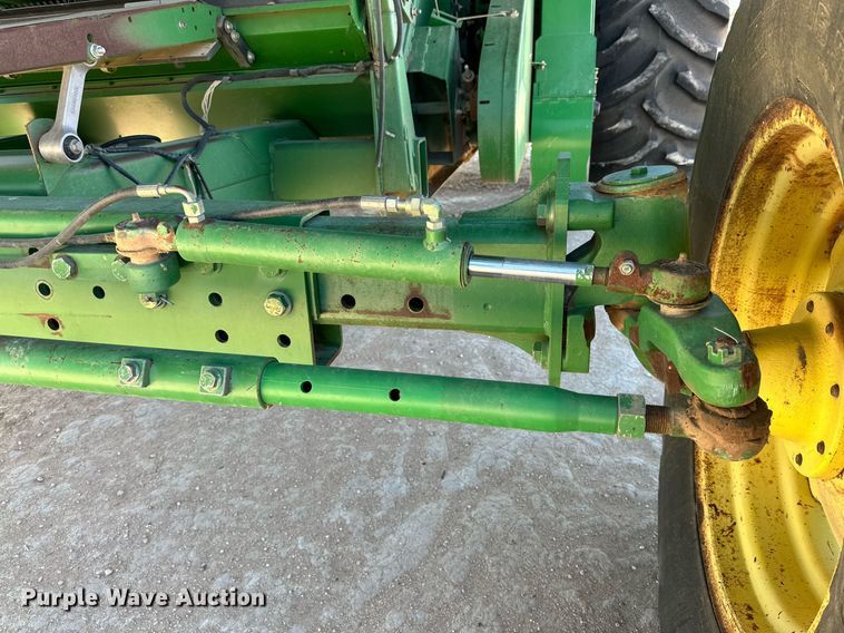 image for item DD3271 1998 John Deere 9610 combine