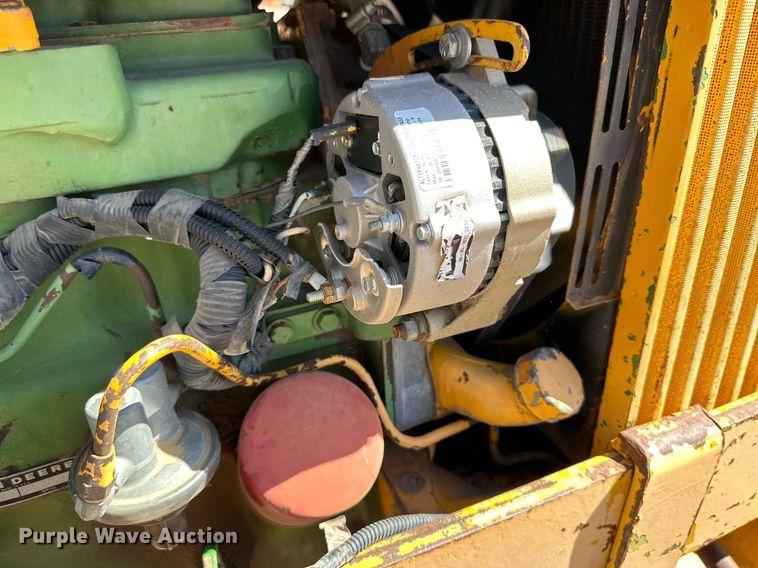 image for item DD3273 1978 John Deere 480-B forklift