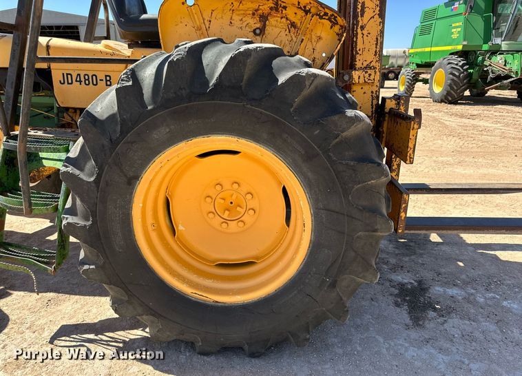 image for item DD3273 1978 John Deere 480-B forklift