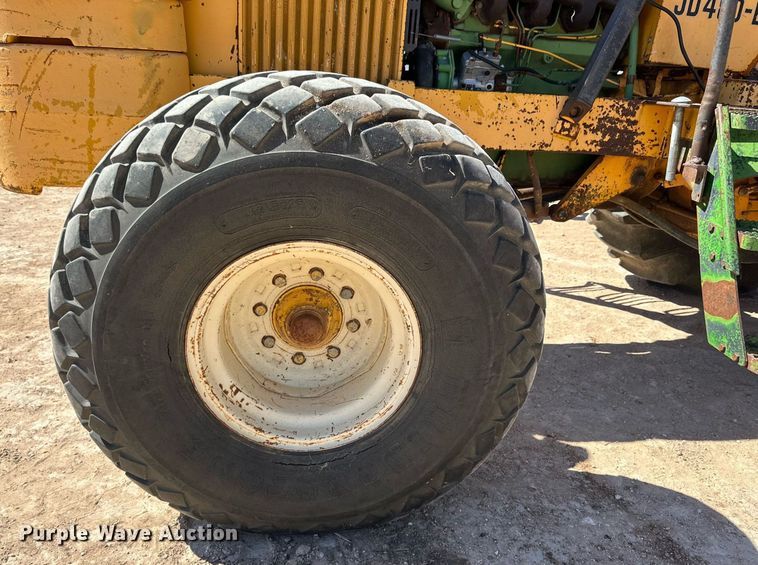 image for item DD3273 1978 John Deere 480-B forklift