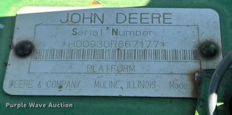 image for item DD3275 1996 John Deere 930 rigid head