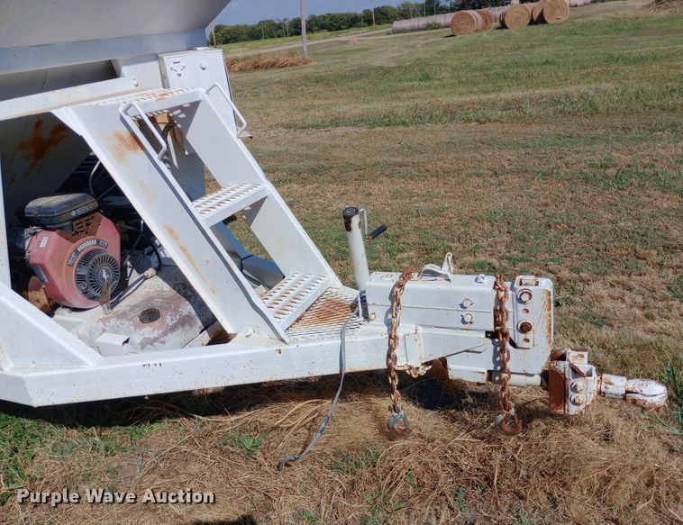 image for item DH1382 Channel GW-150 seed tender