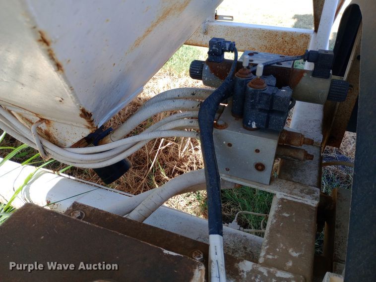 image for item DH1382 Channel GW-150 seed tender