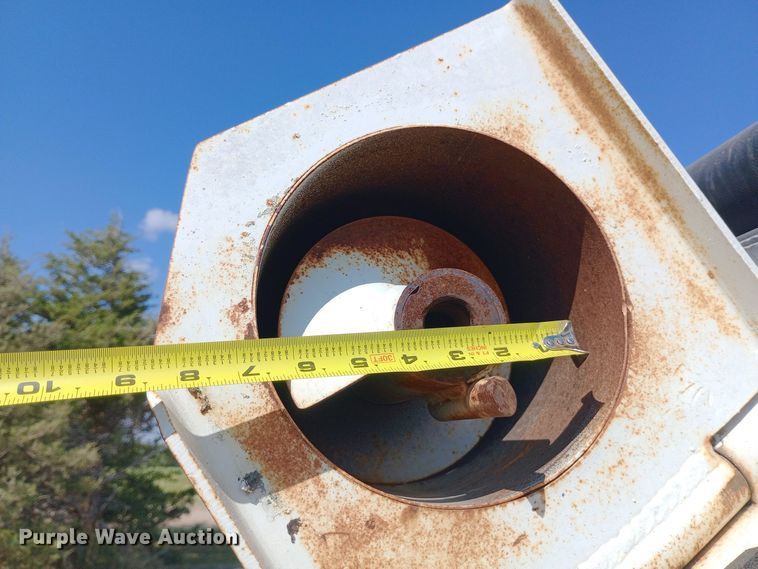 image for item DH1382 Channel GW-150 seed tender