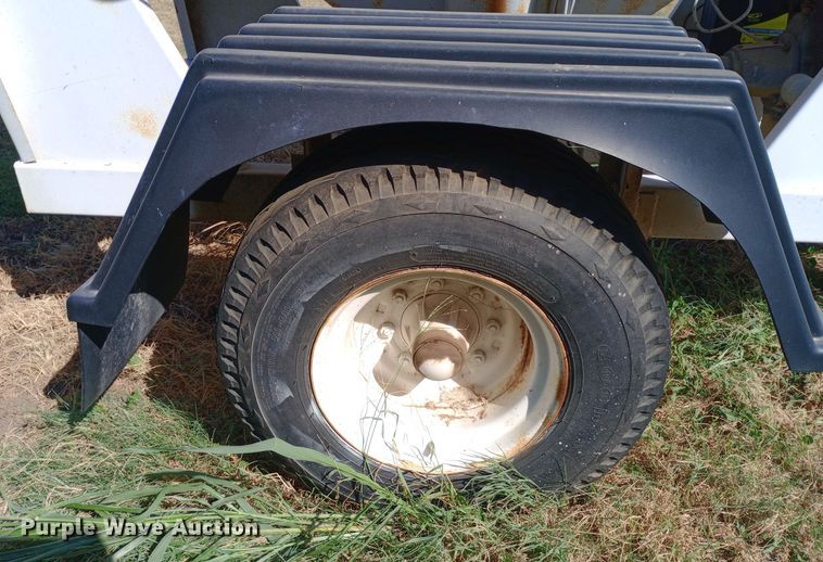 image for item DH1382 Channel GW-150 seed tender