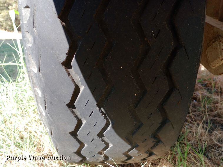 image for item DH1382 Channel GW-150 seed tender