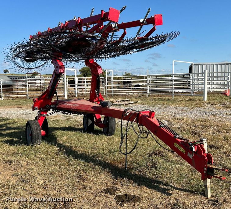 image for item DO7484 2021 Enorossi Maximus 14HSI hay rake