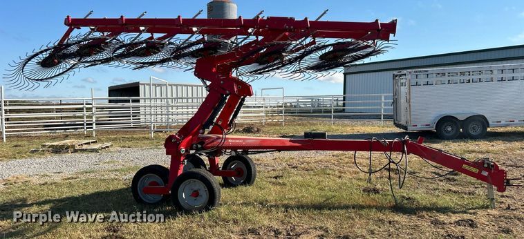 image for item DO7484 2021 Enorossi Maximus 14HSI hay rake