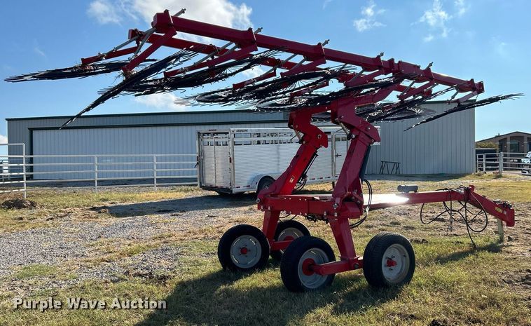 image for item DO7484 2021 Enorossi Maximus 14HSI hay rake