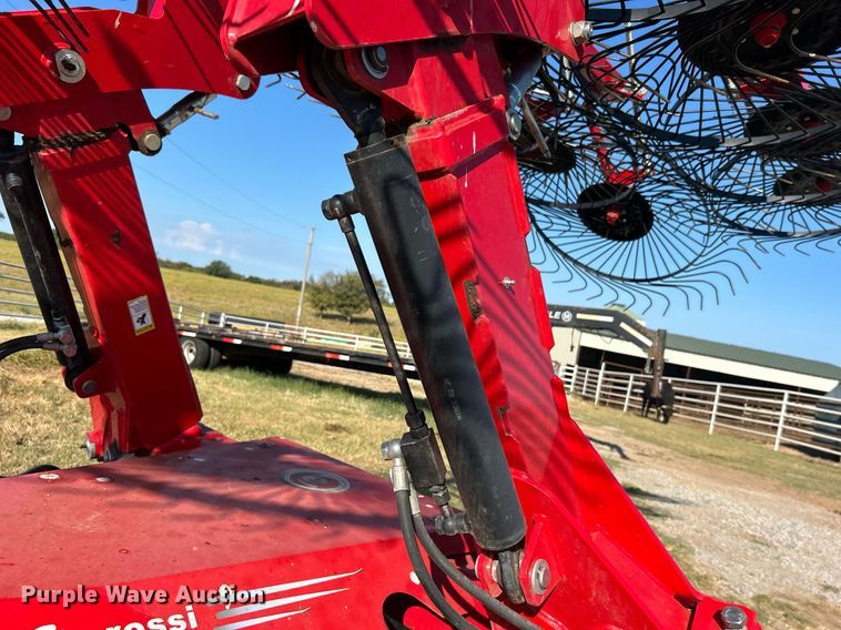 image for item DO7484 2021 Enorossi Maximus 14HSI hay rake