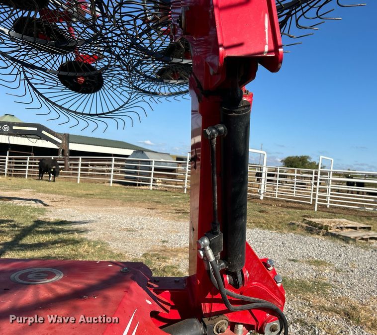 image for item DO7484 2021 Enorossi Maximus 14HSI hay rake