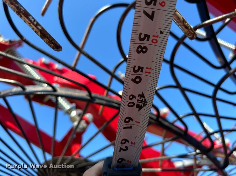 image for item DO7484 2021 Enorossi Maximus 14HSI hay rake