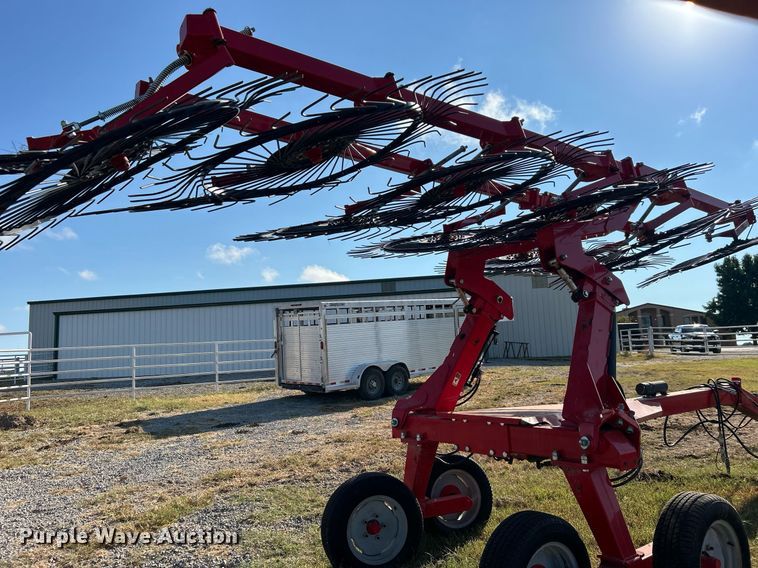 image for item DO7484 2021 Enorossi Maximus 14HSI hay rake