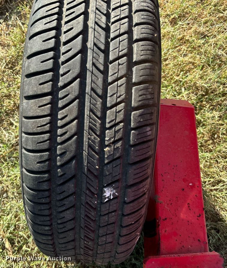 image for item DO7484 2021 Enorossi Maximus 14HSI hay rake