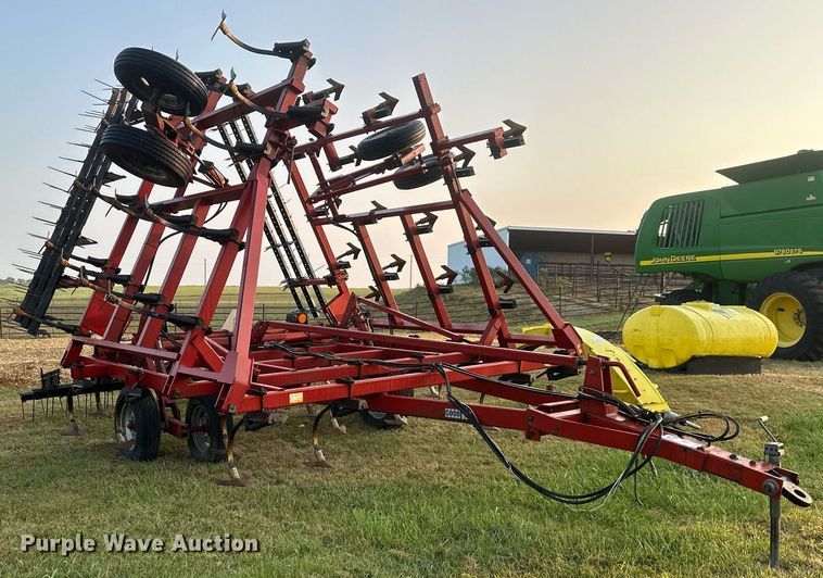 image for item DR2591 Case  4800 field cultivator