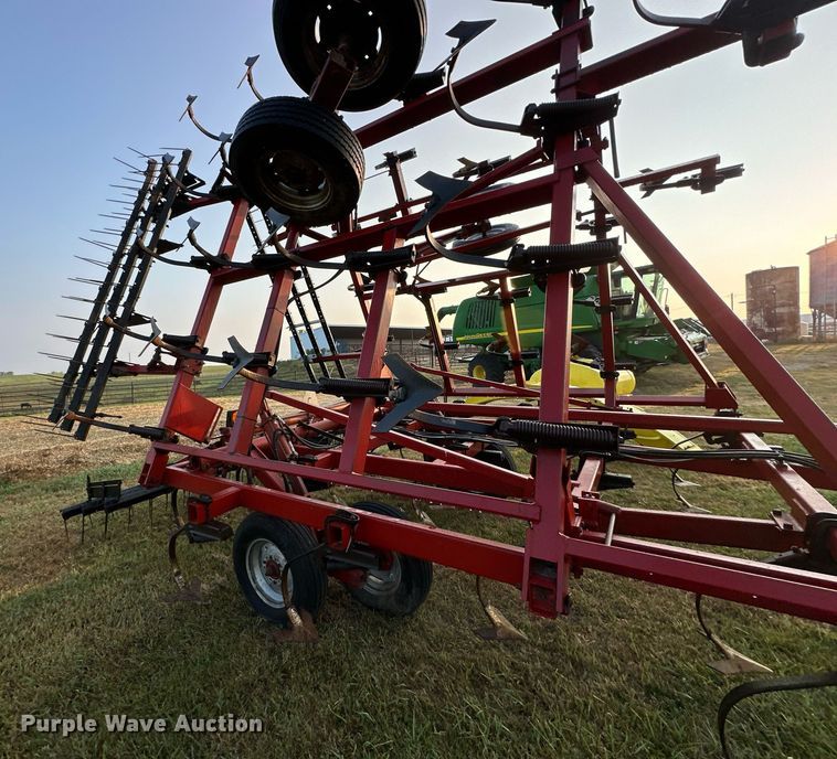 image for item DR2591 Case  4800 field cultivator