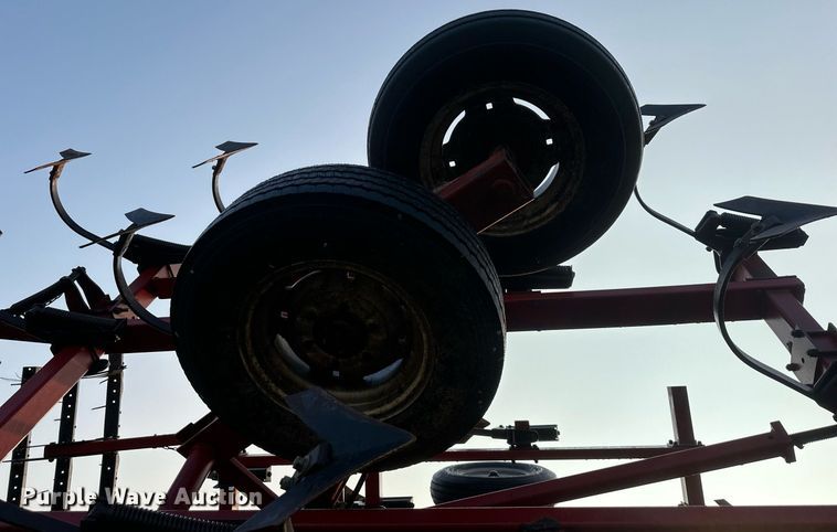 image for item DR2591 Case  4800 field cultivator