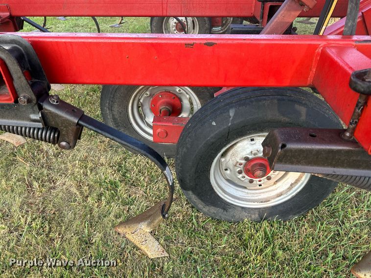 image for item DR2591 Case  4800 field cultivator