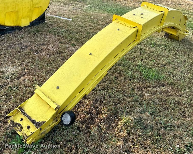 image for item DR2592 John Deere  6810 high arch spout 