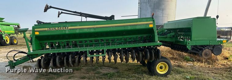 image for item DR2596 John Deere  455 grain drill
