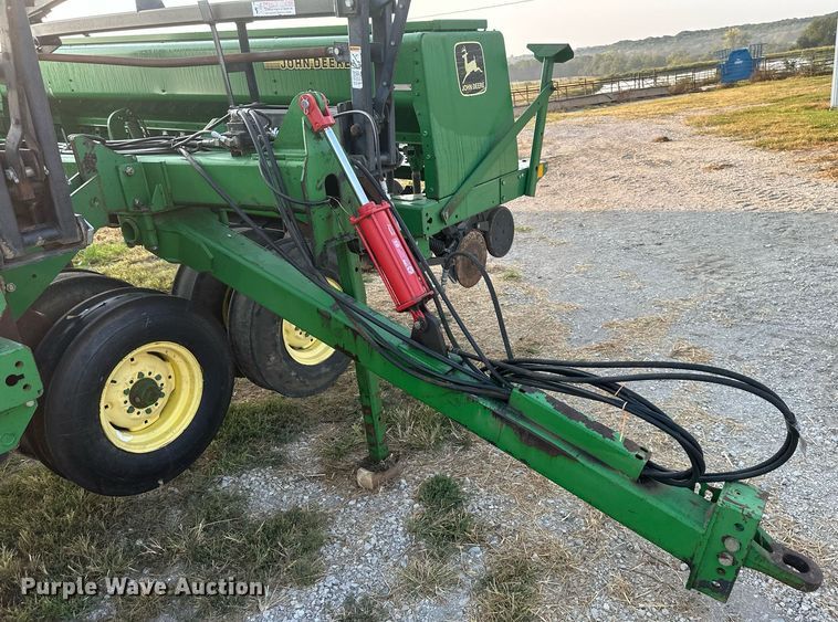image for item DR2596 John Deere  455 grain drill